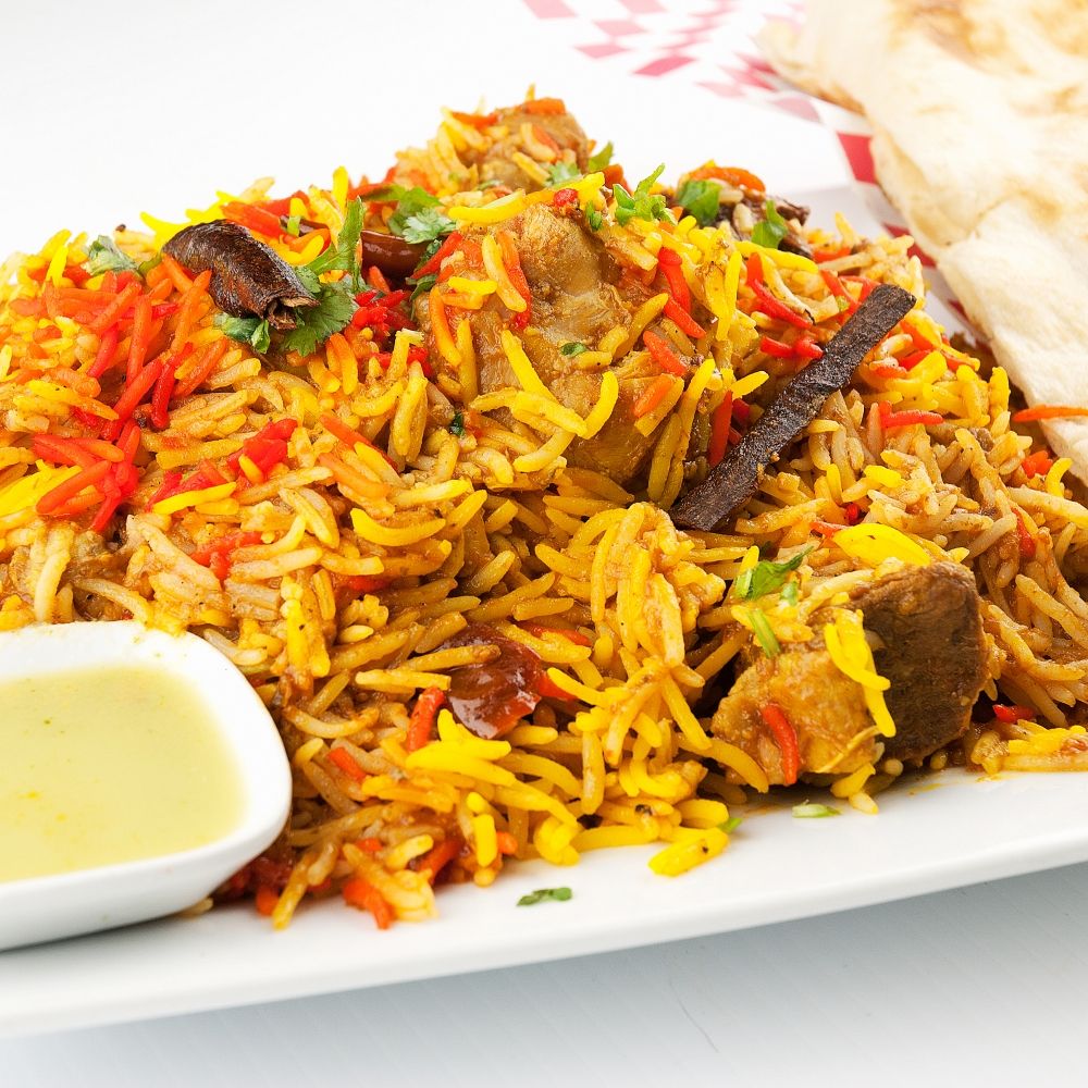 Spiced basmati rice with naan